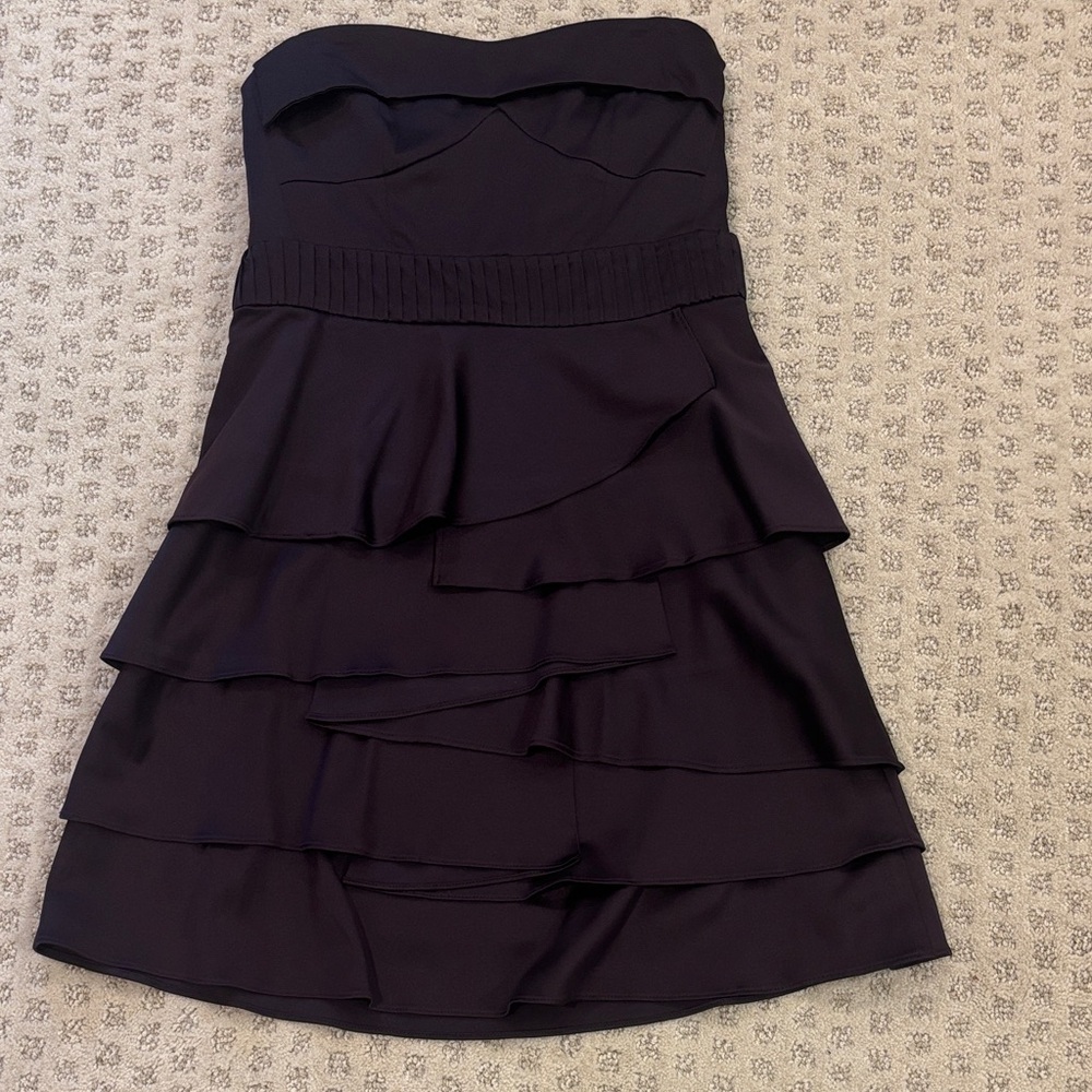 Chic Black Strapless Layered Dress